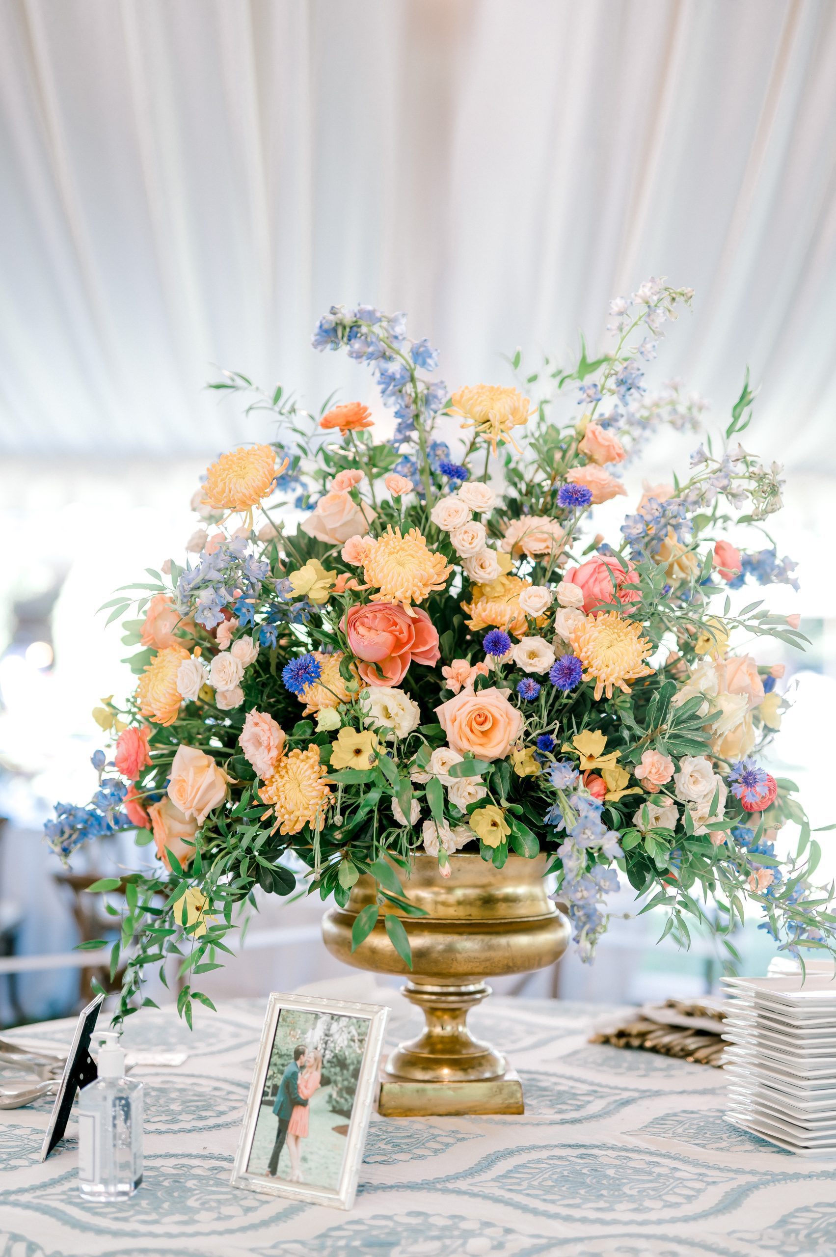 summer garden party wedding statement urn floral design